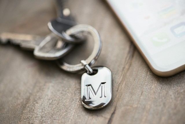 MY CHARACTER – Schlüssel- & Taschenanhänger mit individuellen Buchstaben 